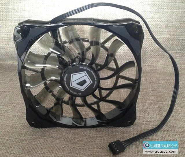 硬件知识科普：2针、3针、4针接口的散热风扇的差别是什么？