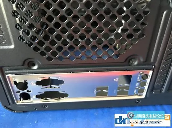 DIY组装电脑教程，新手也能学会自己组装电脑